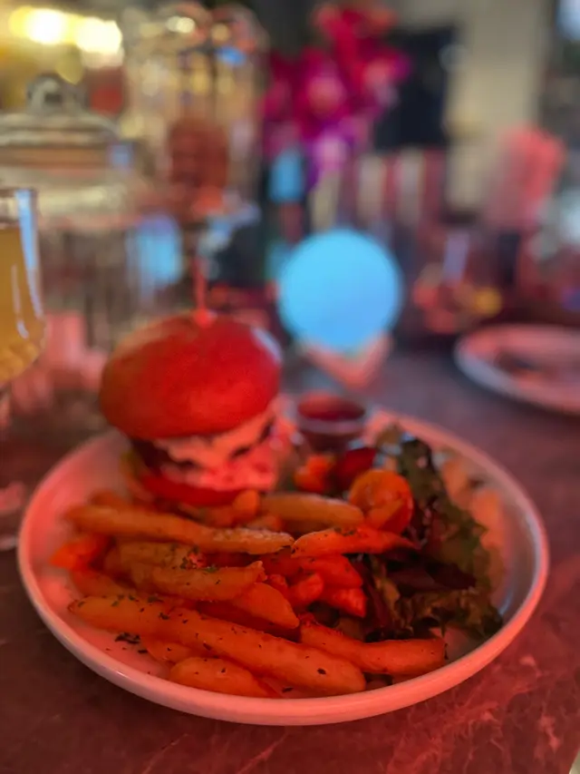 Angus Beef Burger with French Fries and Salad 