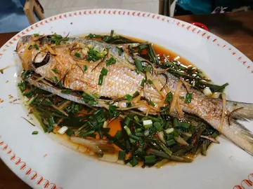 清蒸三泥魚