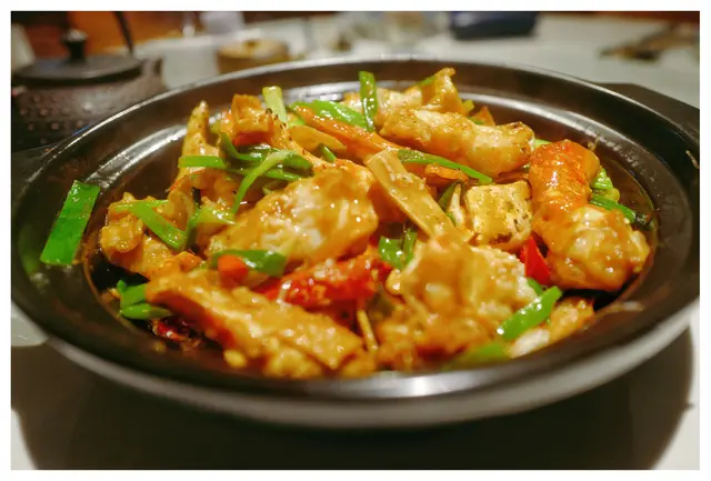 薑蔥粉絲焗珊瑚蟹