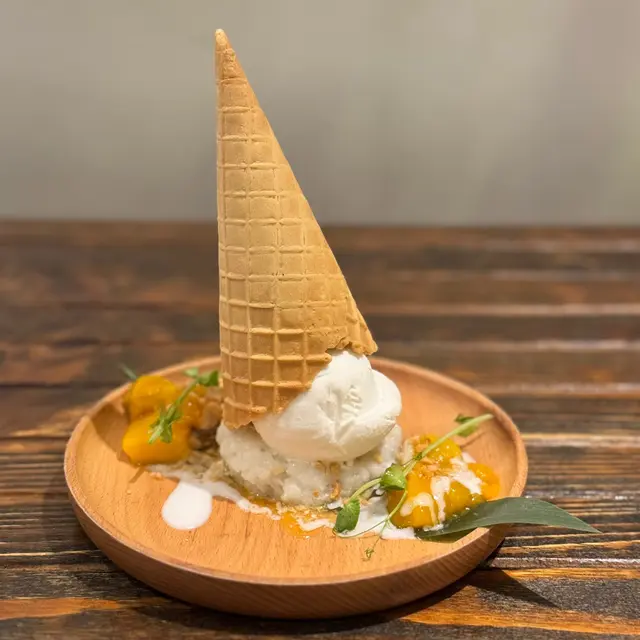 芒果糯米飯甜筒