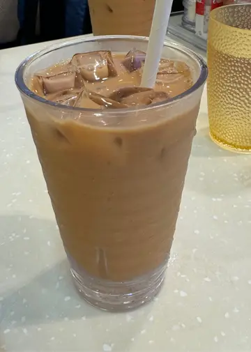 冻奶茶，少甜，少冰