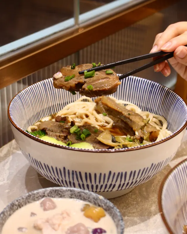 紅燒牛肉手工麵