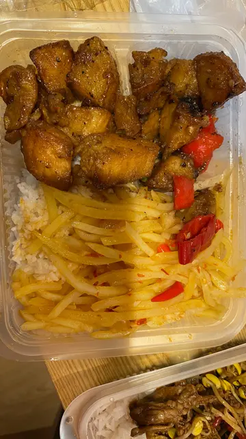 蜜汁薯仔牛柳粒