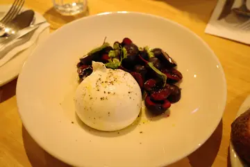 Burrata  Cheese,  Seasonal  Fruits