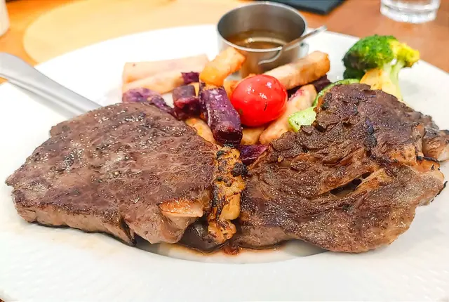 燒澳洲安格斯肉眼扒 (180g)