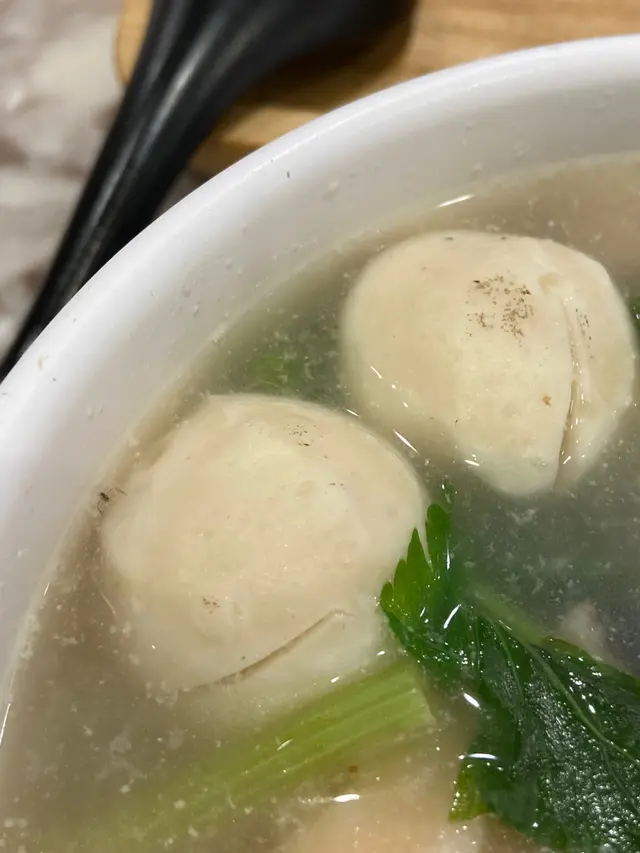 想嘔 碗米粉有烏蠅