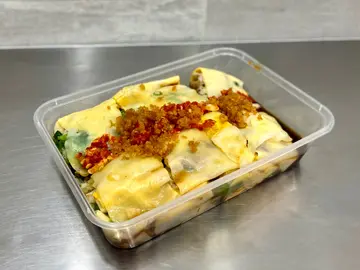 鱿鱼虾皮香菇肠加蛋