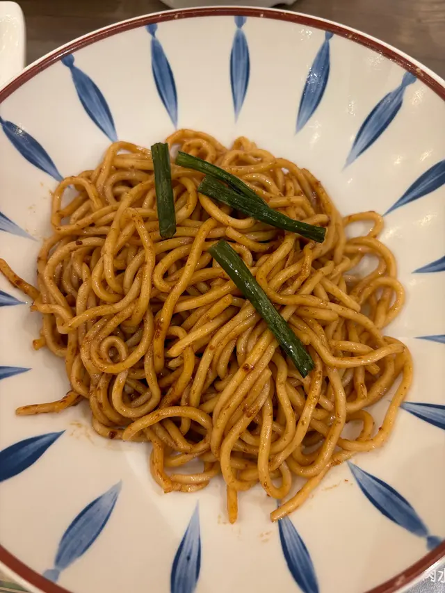 秘製豬扒蔥油拌麵