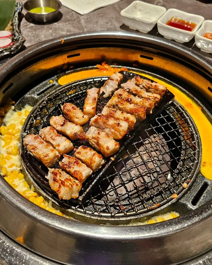 유명진의 육미정담 肉味情談 in Kowloon City Hong Kong... Hong Kong Photo of 유명진의 육미정담 肉味情談 (Kowloon City) - ying0406