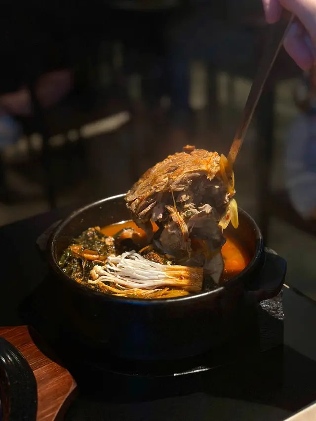 韓式薯仔豬脊湯