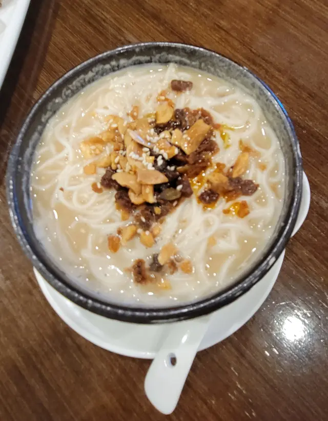 川式擔擔淮山麵