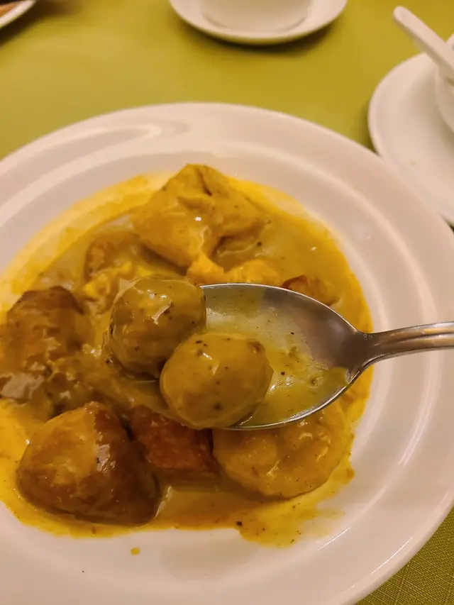 椰香咖喱素雜錦 配法包