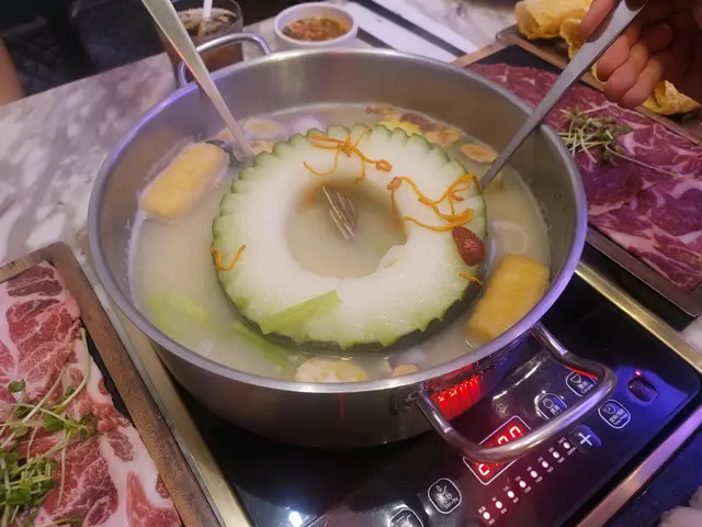 冬瓜卜卜蜆海鮮鍋