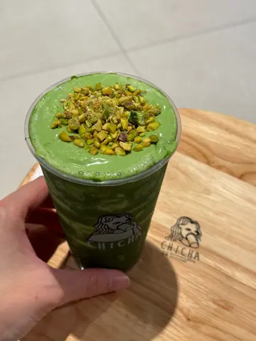 研磨开心果燕麦奶茶