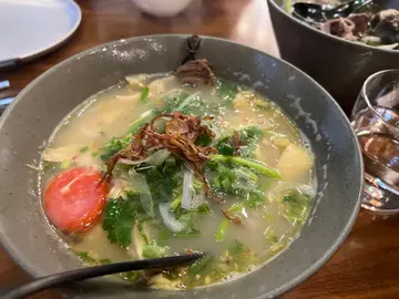 招牌三黄鸡河 