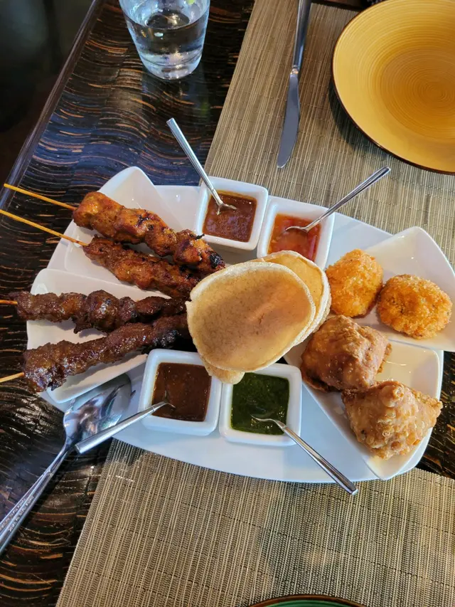 香辣軒雜錦拼盤