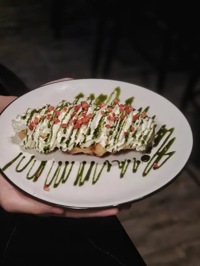 和風抹茶牛角包窩夫