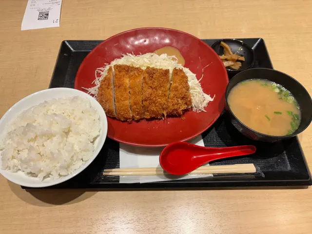 #吉列雞扒 #日式丼飯