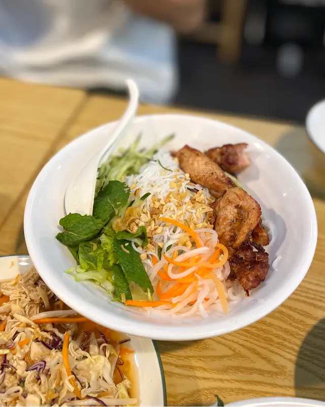 燒雞肉撈檬