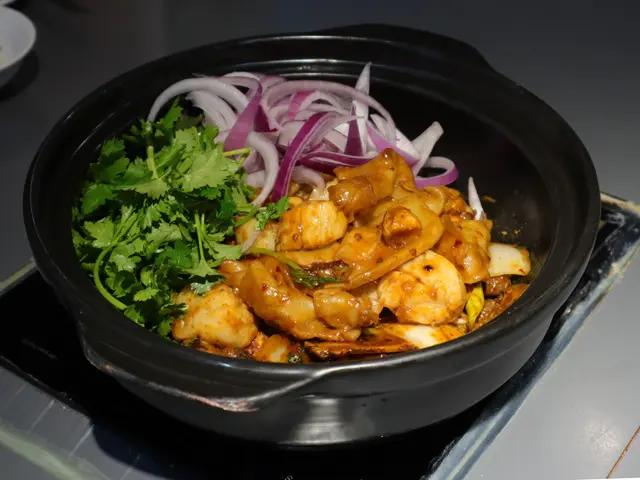 花膠雞煲(另加帶子)