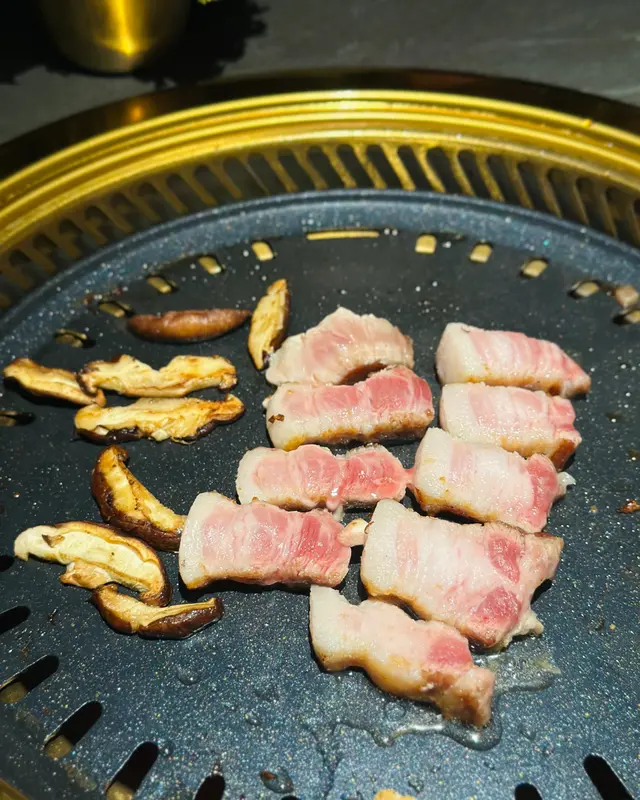 #會長之家烤肉 
#蕃薯妹周圍食 #韓國燒肉 #燒烤 #燒肉 #韓國菜 #韓國餐廳 #韓國料理 #熟成豬肉 #和牛 #五花腩 #Korea #韓國美食