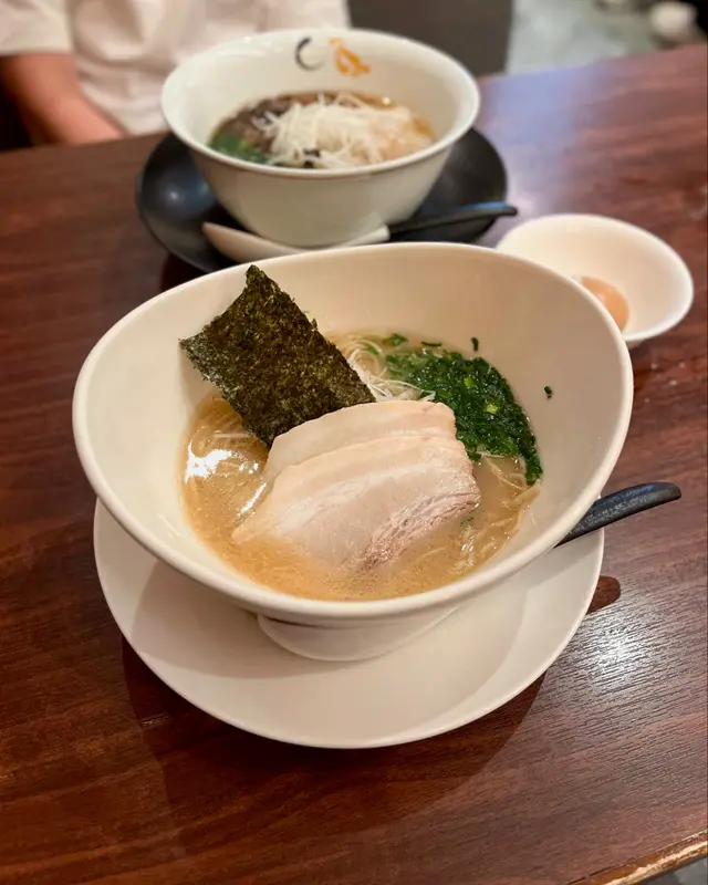 白豚骨拉麵