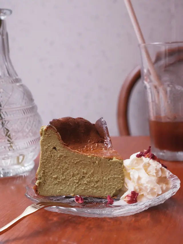 自家製開心果巴斯克芝士蛋糕