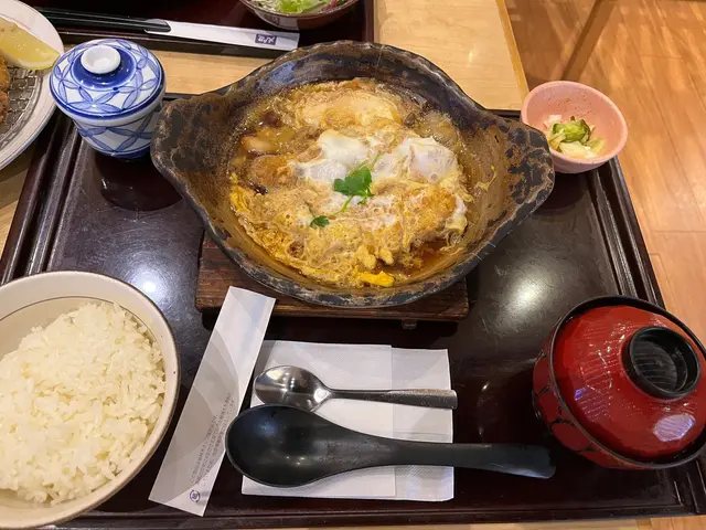 吉列熟成豬扒玉子鍋（定食）