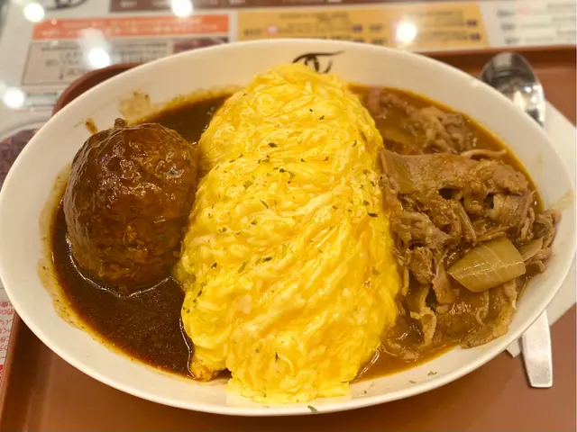 燴牛肉汁＋和牛漢堡蛋包飯