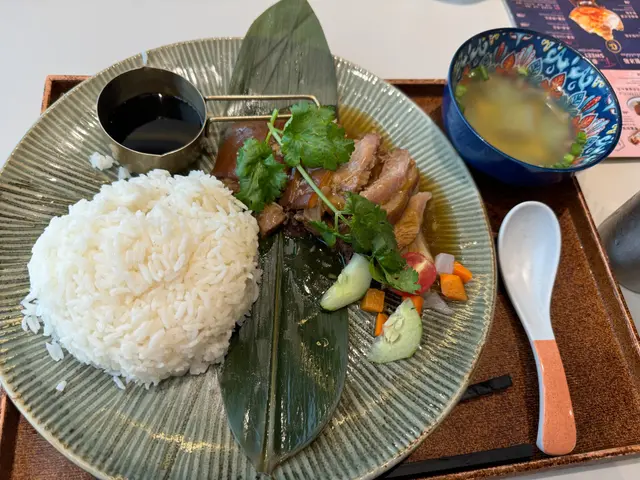 舊城黑醬油豬手飯