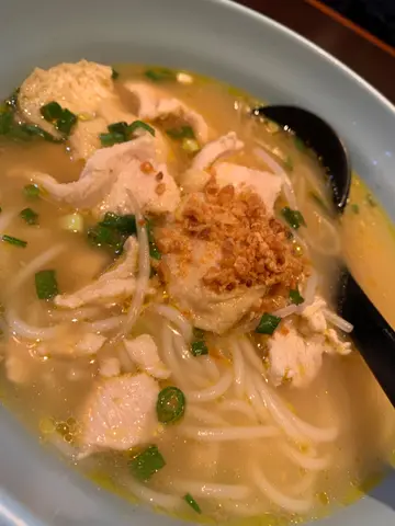 麻辣鸡肉米线