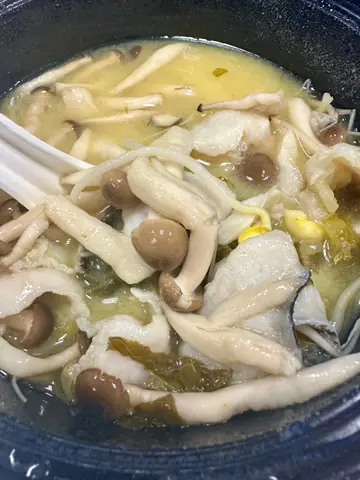 泡椒金汤酸菜鱼