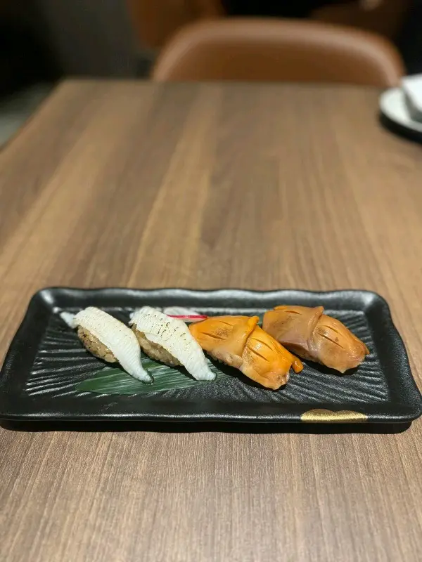 火炙左口魚裙邊 ＆ 赤貝