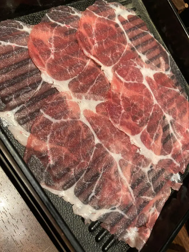 食物無問題，但薄切到咁（只得六片）真係第一次見