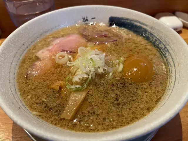 背脂醬油拉麵