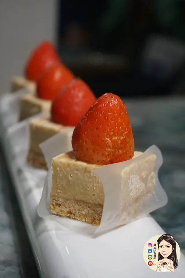 士多啤梨芝士軟糕