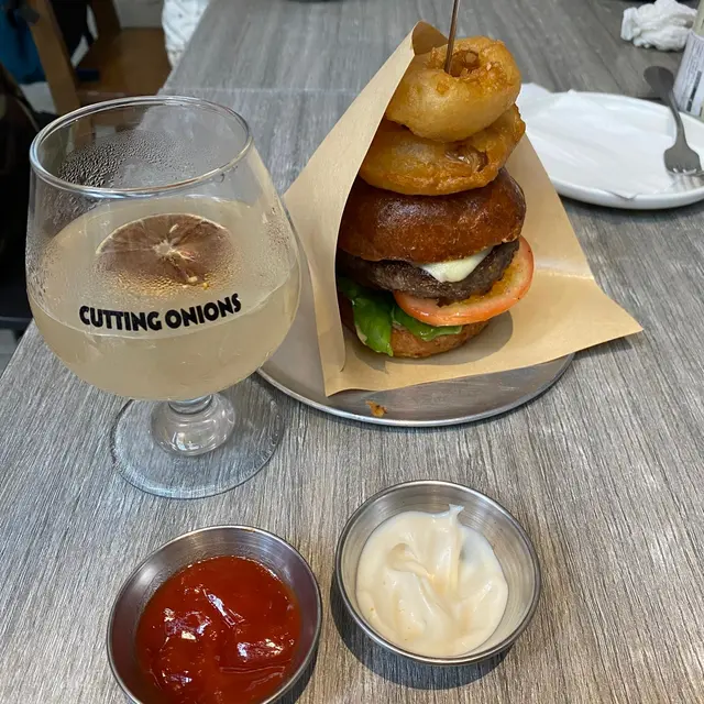 手打牛肉漢堡餐