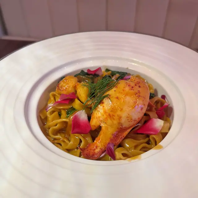 新鮮龍蝦手打意大利闊麵