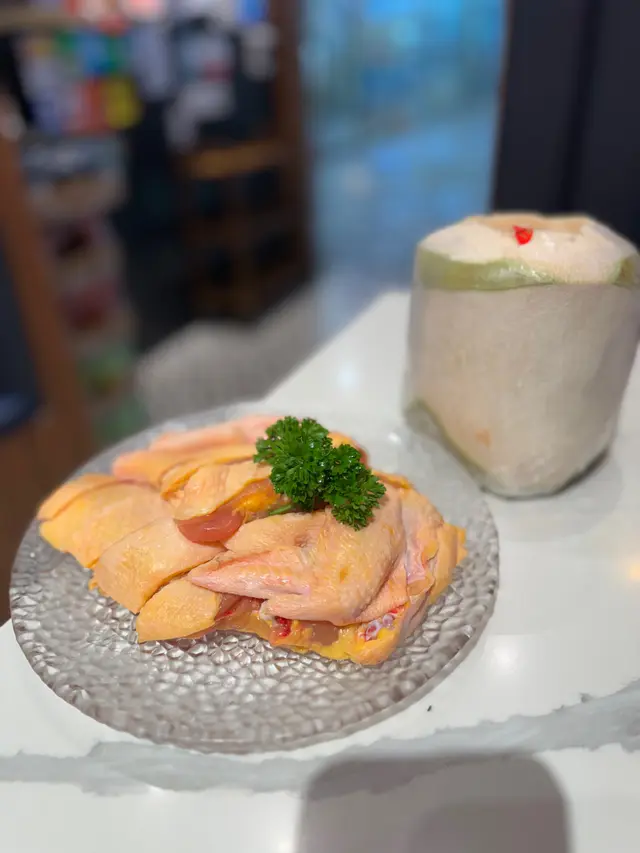 滋潤椰子雞煲