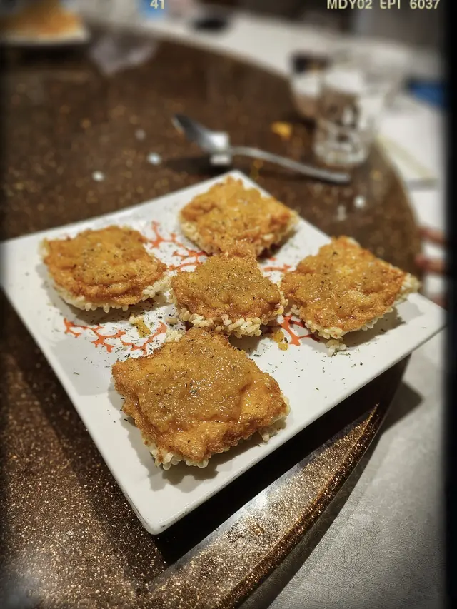 黃金鍋巴蝦多士