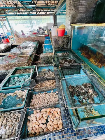 seafood  store