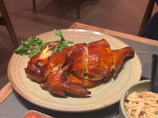 上海煙燻脆皮雞（半隻） 