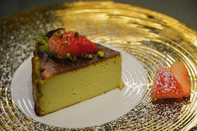 開心果巴斯克蛋糕