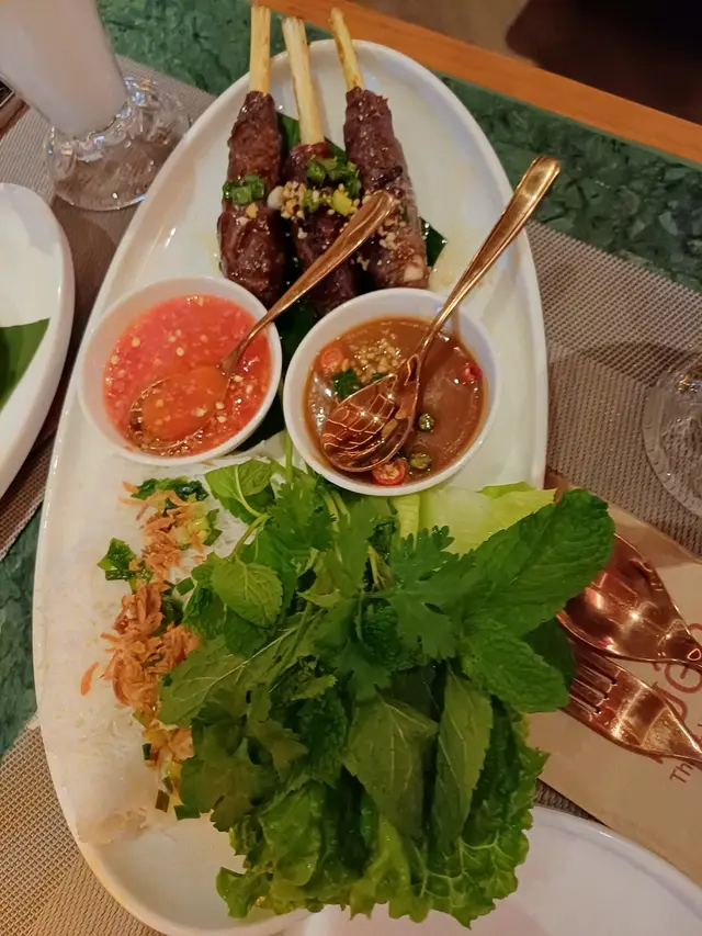 炭烤香茅西冷牛肉 