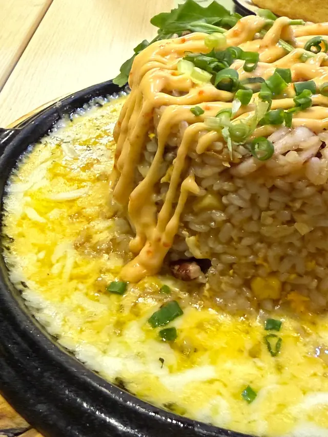 鐵板芝士海鮮炒飯