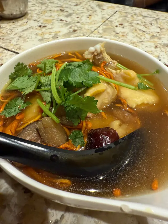 蟲草花藥膳農場雞