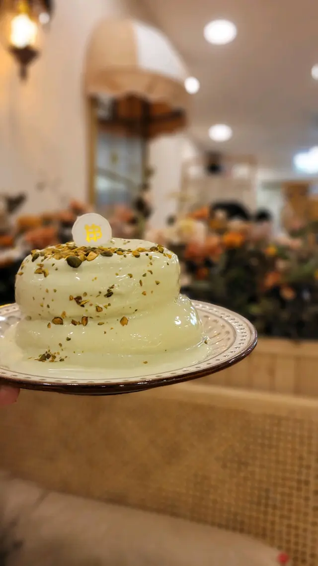 開心果奶蓋梳乎厘班戟