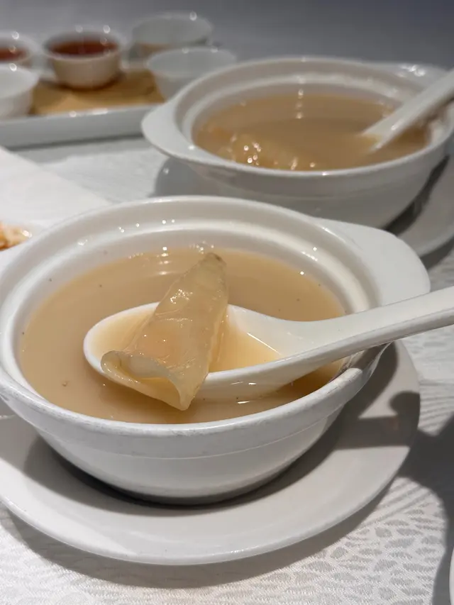 胡椒花膠湯