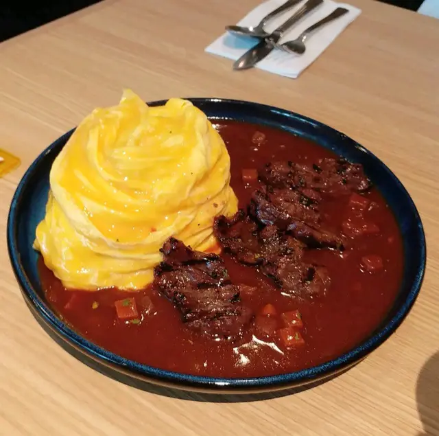 封門牛柳紅酒燒汁蛋包香菇飯