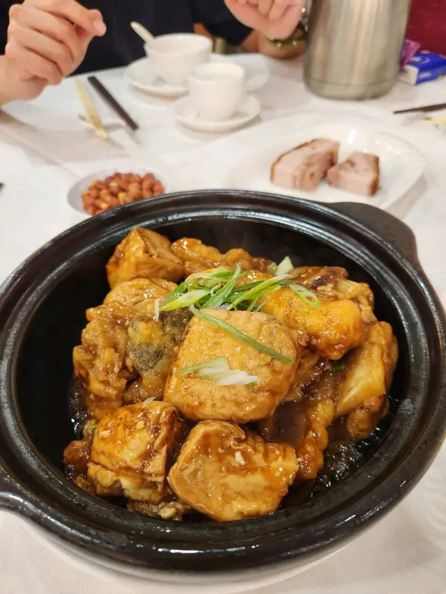 紅燒豆腐班腩煲